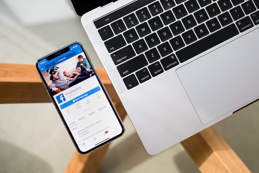 Comment gérer les commentaires négatifs sur les réseaux sociaux pour renforcer sa marque ?